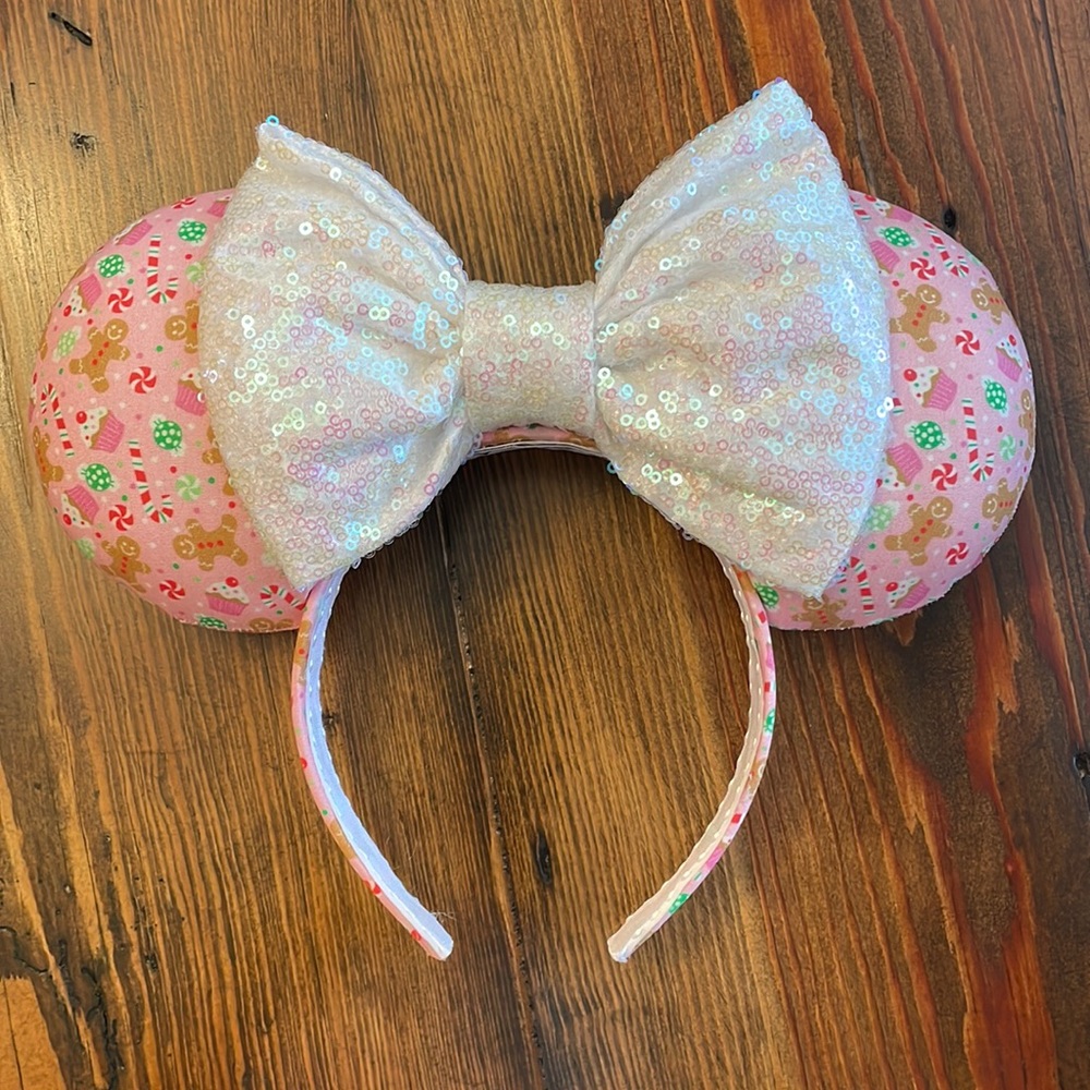 Disney inspired Christmas Minnie Mouse Ears / Headband